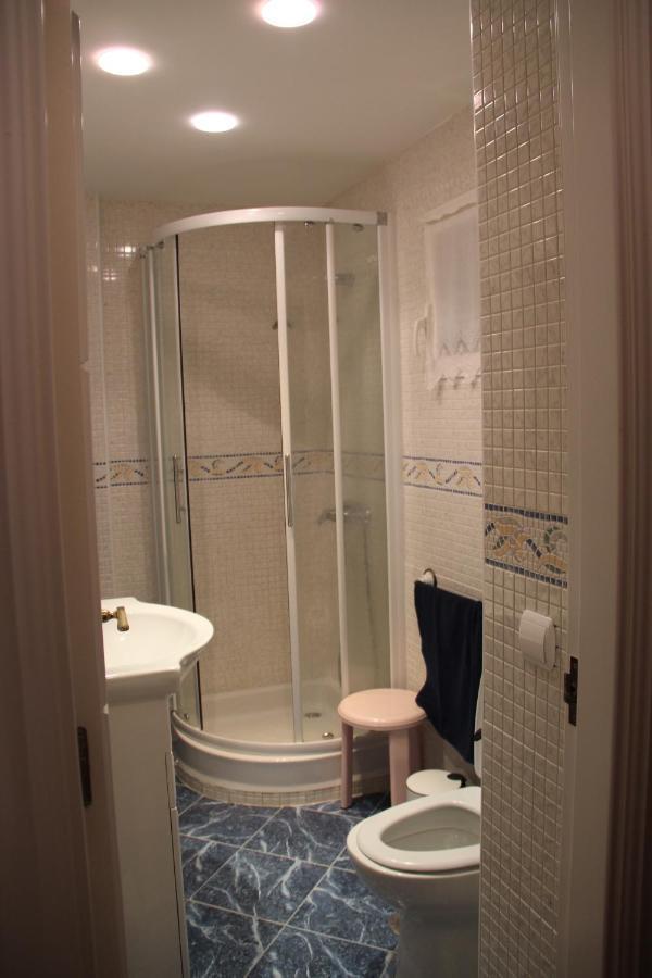 Acuarium Apartment Benidorm Bagian luar foto